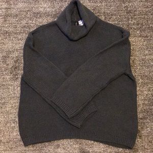 H&M gray knit chunky sweater
